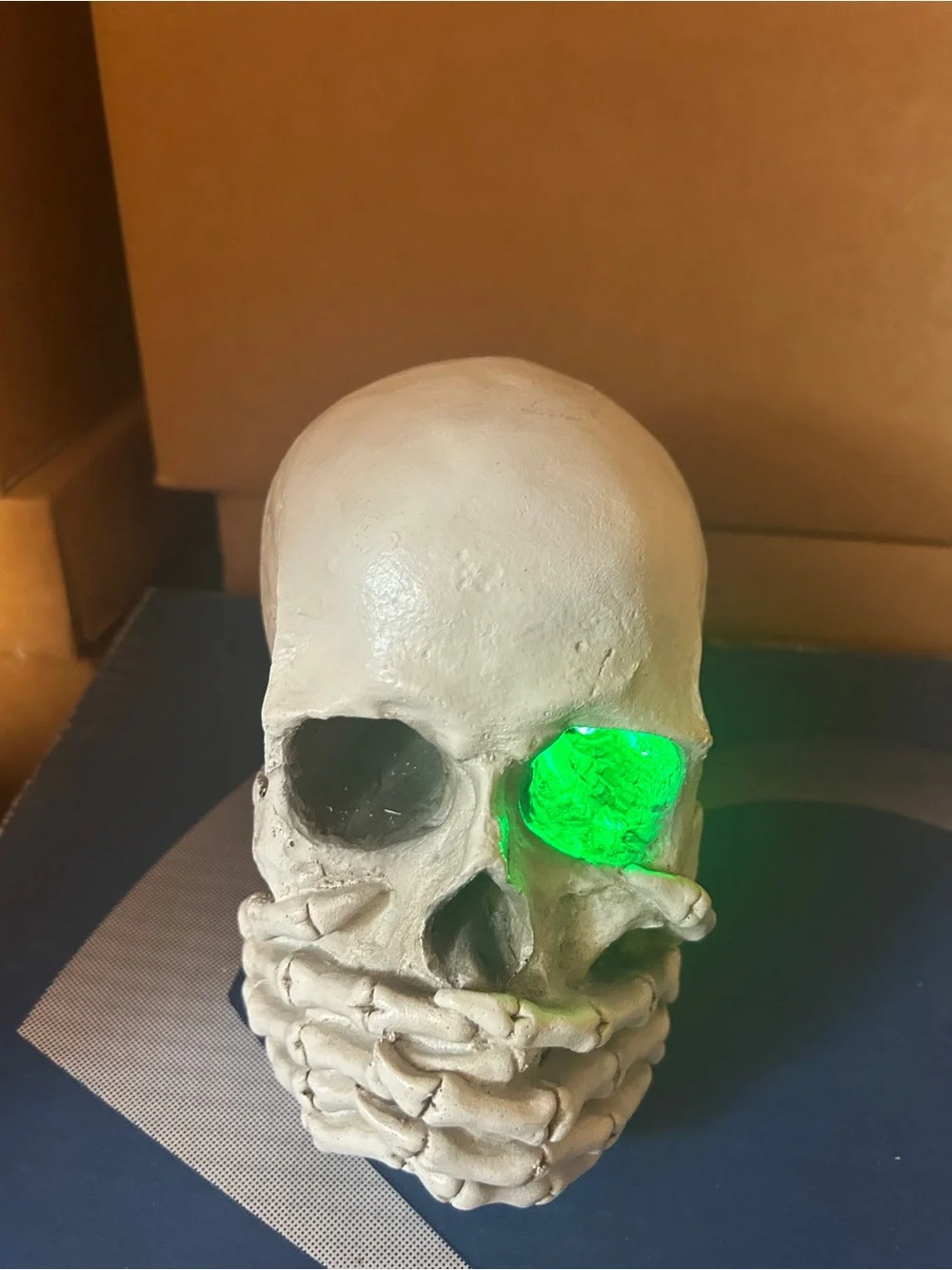 Skull Halloween light up decoration